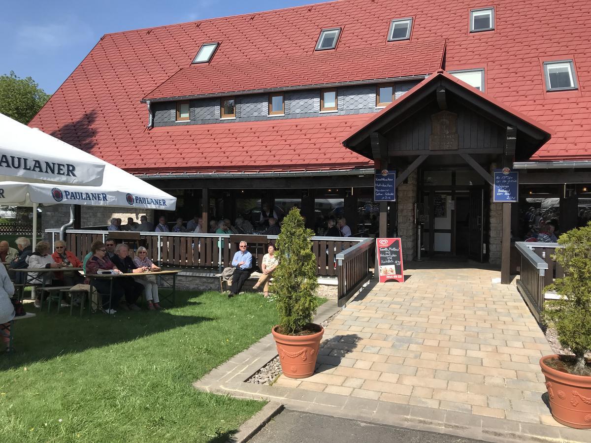 Berggasthof Heuberghaus, Direkt Am Rennsteig ฟรีดริชโรดา ภายนอก รูปภาพ